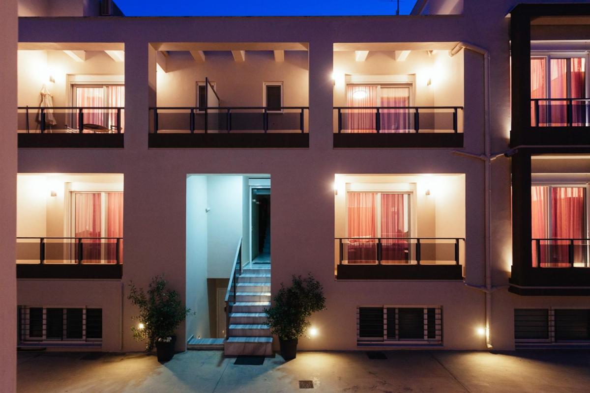 Apanema Apartments Vivári Exterior photo