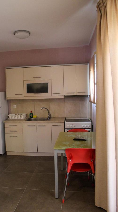 Apanema Apartments Vivári Exterior photo